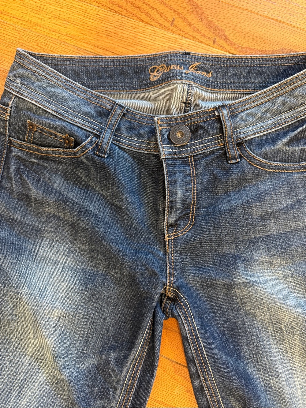 Guess Women’s Capri Jeans